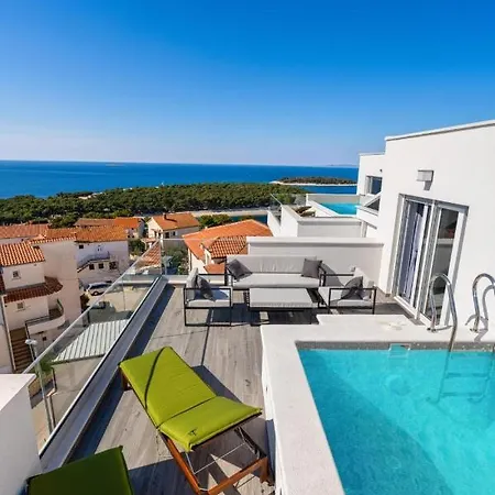 Luxury Two-Floor Apartment With Private Heated Pool On Terrace And Sea View 4 公寓