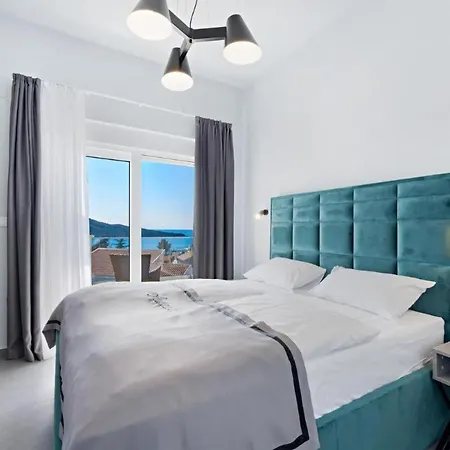 Luxury Two-Floor Apartment With Private Heated Pool On Terrace And Sea View 4 * 普利莫顿